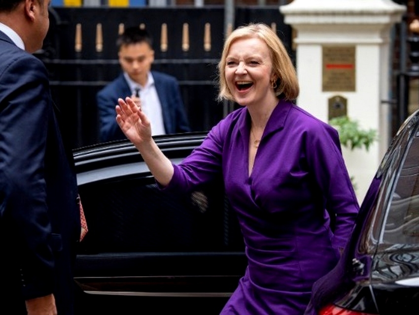 Βρετανία: Νέα πρωθυπουργός η Λιζ Τρας – Τι σημαίνει η εκλογή της για το Ηνωμένο Βασίλειο (βίντεο, εικόνες)