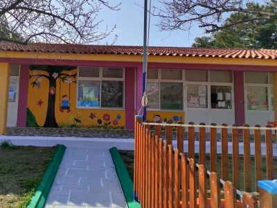 &Omicron; &delta;ή&mu;&omicron;&sigmaf; &Epsilon;&rho;&mu;&iota;&omicron;&nu;ί&delta;&alpha;&sigmaf; &gamma;&iota;&alpha; &tau;&alpha; έ&rho;&gamma;&alpha; &sigma;&tau;&omicron;&upsilon;&sigmaf; &pi;&alpha;&iota;&delta;&iota;&kappa;&omicron;ύ&sigmaf; &sigma;&tau;&alpha;&theta;&mu;&omicron;ύ&sigmaf;