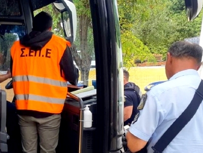 Έλεγχοι και στην Πελοπόννησο σε οδικές μεταφορές και σχολικά λεωφορεία από την Επιθεώρηση Εργασίας