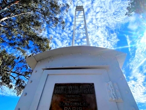 &laquo;&Omicron; &iota;&sigma;&tau;&omicron;&rho;&iota;&kappa;ό&sigmaf; &Phi;ά&rho;&omicron;&sigmaf; &tau;&eta;&sigmaf; &Epsilon;&rho;&mu;&iota;ό&nu;&eta;&sigmaf; &epsilon;&pi;έ&sigma;&tau;&rho;&epsilon;&psi;&epsilon; &epsilon;&kappa;&epsilon;ί &pi;&omicron;&upsilon; &tau;&omicron;&upsilon; &alpha;&xi;ί&zeta;&epsilon;&iota;&raquo; (&epsilon;&iota;&kappa;ό&nu;&epsilon;&sigmaf;)