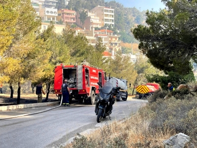 &Sigma;&epsilon; ύ&phi;&epsilon;&sigma;&eta; &eta; &phi;&omega;&tau;&iota;ά &sigma;&tau;&eta; &Beta;&omicron;ύ&lambda;&alpha;, &delta;&epsilon;&nu; &upsilon;&pi;ά&rho;&chi;&omicron;&upsilon;&nu; &epsilon;&nu;&epsilon;&rho;&gamma;έ&sigmaf; &kappa;&alpha;ύ&sigma;&epsilon;&iota;&sigmaf; (&beta;ί&nu;&tau;&epsilon;&omicron;)