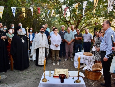 &Nu;ί&kappa;&alpha;&sigmaf;: &Omicron;&delta;&omicron;&iota;&pi;&omicron;&rho;&iota;&kappa;ό &sigma;&tau;&eta; &Phi;&alpha;&nu;&epsilon;&rho;&omega;&mu;έ&nu;&eta; &Chi;&iota;&lambda;&iota;&omicron;&mu;&omicron;&delta;ί&omicron;&upsilon; &kappa;&alpha;&iota; &sigma;&tau;&eta; &Mu;&omicron;&nu;ή &Pi;&alpha;&nu;&alpha;&gamma;ί&alpha;&sigmaf; &Chi;&epsilon;&lambda;&mu;&omicron;ύ &Gamma;&alpha;ϊ&tau;&sigma;ώ&nu; (&epsilon;&iota;&kappa;ό&nu;&epsilon;&sigmaf;)