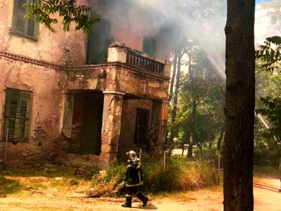 &Epsilon;&rho;&mu;&iota;ό&nu;&eta;: &Mu;&epsilon;&gamma;ά&lambda;&epsilon;&sigmaf; &zeta;&eta;&mu;&iota;έ&sigmaf; &alpha;&pi;ό &pi;&upsilon;&rho;&kappa;&alpha;&gamma;&iota;ά &sigma;&epsilon; &delta;&iota;ώ&rho;&omicron;&phi;&omicron; &sigma;&pi;ί&tau;&iota;