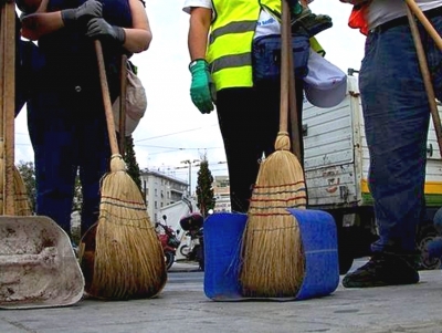 &Pi;&alpha;&rho;έ&mu;&beta;&alpha;&sigma;&eta; &Pi;&omicron;&upsilon;&lambda;ά &sigma;&tau;&eta; &Beta;&omicron;&upsilon;&lambda;ή &gamma;&iota;&alpha; &tau;&omicron;&upsilon;&sigmaf; &sigma;&upsilon;&mu;&beta;&alpha;&sigma;&iota;&omicron;ύ&chi;&omicron;&upsilon;&sigmaf; &Omicron;&Tau;&Alpha; &lambda;ό&gamma;&omega; &tau;&omicron;&upsilon; &kappa;&omicron;&rho;&omicron;&nu;&omicron;ϊ&omicron;ύ (&epsilon;&iota;&kappa;ό&nu;&alpha;)