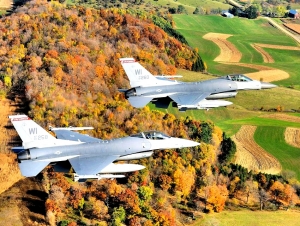 &Pi;&alpha;&rho;&alpha;&lambda;ί&gamma;&omicron; &tau;&rho;&alpha;&gamma;&omega;&delta;ί&alpha; &sigma;&tau;&omicron; &Phi;&epsilon;&nu;&epsilon;ό &Kappa;&omicron;&rho;&iota;&nu;&theta;ί&alpha;&sigmaf;: &Mu;&alpha;&chi;&eta;&tau;&iota;&kappa;ά &alpha;&epsilon;&rho;&omicron;&sigma;&kappa;ά&phi;&eta; &beta;&rho;έ&theta;&eta;&kappa;&alpha;&nu; &sigma;&epsilon; &alpha;&pi;ό&sigma;&tau;&alpha;&sigma;&eta; &alpha;&nu;&alpha;&pi;&nu;&omicron;ή&sigmaf; &alpha;&pi;ό &alpha;&nu;&epsilon;&mu;&omicron;&pi;&tau;&epsilon;&rho;&iota;&sigma;&tau;έ&sigmaf; (&beta;ί&nu;&tau;&epsilon;&omicron;)