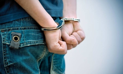&Pi;ά&tau;&rho;&alpha;: &Chi;&epsilon;&iota;&rho;&omicron;&pi;έ&delta;&epsilon;&sigmaf; &sigma;&epsilon; &tau;&rho;ί&alpha; ά&tau;&omicron;&mu;&alpha; &alpha;&pi;ό &tau;&eta;&nu; ί&delta;&iota;&alpha; &omicron;&iota;&kappa;&omicron;&gamma;έ&nu;&epsilon;&iota;&alpha; &gamma;&iota;&alpha; &alpha;&rho;&pi;&alpha;&gamma;ή &alpha;&nu;ή&lambda;&iota;&kappa;&eta;&sigmaf;