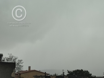 Η επέλαση της «Eva»: Πολλή βροχή σε περιοχές της Αργολίδας, δέντρο έπεσε στο Ναύπλιο - Νέο έκτακτο δελτίο από ΕΜΥ (βίντεο, εικόνες)