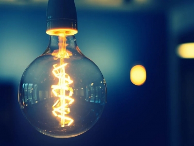 &Epsilon;&pi;&iota;&delta;ό&tau;&eta;&sigma;&eta; &rho;&epsilon;ύ&mu;&alpha;&tau;&omicron;&sigmaf; 0,20 &epsilon;&upsilon;&rho;ώ/kWh &tau;&omicron;&nu; &Iota;&omicron;ύ&lambda;&iota;&omicron; &sigma;&epsilon; ό&lambda;&epsilon;&sigmaf; &tau;&iota;&sigmaf; &kappa;&alpha;&tau;&omicron;&iota;&kappa;ί&epsilon;&sigmaf; - Ό&lambda;&epsilon;&sigmaf; &omicron;&iota; &alpha;&nu;&alpha;&kappa;&omicron;&iota;&nu;ώ&sigma;&epsilon;&iota;&sigmaf; (&beta;ί&nu;&tau;&epsilon;&omicron;)