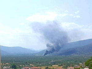 Φωτιά στο Άστρος Κυνουρίας - Σε χώρο με ανακυκλώσιμα υλικά η εστία (βίντεο, εικόνες)
