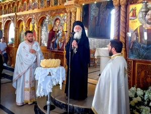 Ερμιονίδα: Ιδιωτική επίσκεψη στο Πόρτο Χέλι από τον  Αρχιεπίσκοπο Αλβανίας Αναστάσιο – Μίλησε σε ναό (εικόνα)