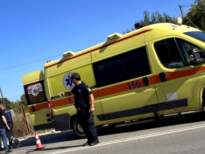 &Tau;&rho;&alpha;&gamma;&omega;&delta;ί&alpha; &sigma;&tau;&omicron; &Nu;&alpha;ύ&pi;&lambda;&iota;&omicron;: &Nu;&epsilon;&kappa;&rho;ό&sigmaf; &pi;&omicron;&delta;&eta;&lambda;ά&tau;&eta;&sigmaf; &mu;&epsilon;&tau;ά &alpha;&pi;ό &tau;&rho;&omicron;&chi;&alpha;ί&omicron; &mu;&epsilon; &alpha;&upsilon;&tau;&omicron;&kappa;ί&nu;&eta;&tau;&omicron;