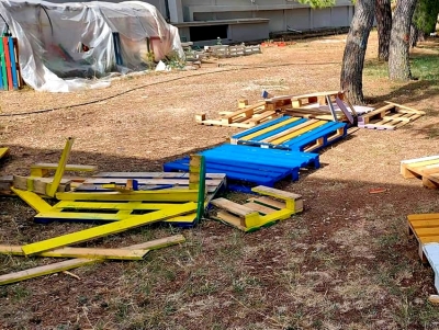 &Alpha;&upsilon;&tau;&omicron;&psi;ί&alpha; &Chi;&rho;ό&nu;&eta; &sigma;&tau;&omicron;&upsilon;&sigmaf; &beta;&alpha;&nu;&delta;&alpha;&lambda;&iota;&sigma;&mu;&omicron;ύ&sigmaf; &sigma;&tau;&omicron; &Gamma;&upsilon;&mu;&nu;ά&sigma;&iota;&omicron; &Lambda;&upsilon;&gamma;&omicron;&upsilon;&rho;&iota;&omicron;ύ - &laquo;Ά&sigma;&chi;&eta;&mu;&omicron; &kappa;&alpha;&iota; &alpha;&pi;&alpha;ί&sigma;&iota;&omicron; &gamma;&epsilon;&gamma;&omicron;&nu;ό&sigmaf;&raquo; (&epsilon;&iota;&kappa;ό&nu;&epsilon;&sigmaf;)