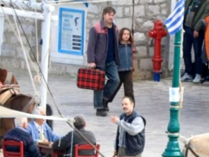 Ύ&delta;&rho;&alpha;: &laquo;&Lambda;ά&mu;&psi;&eta;&raquo; &Mu;&pi;&rho;&alpha;&nu;&tau; &Pi;&iota;&tau; &mu;&epsilon; &mu;&alpha;&gamma;&iota;&kappa;ά &sigma;&kappa;&eta;&nu;&iota;&kappa;ά &delta;&epsilon;&kappa;&alpha;&epsilon;&tau;ί&alpha;&sigmaf; &tau;&omicron;&upsilon; 1980 (&beta;ί&nu;&tau;&epsilon;&omicron;)