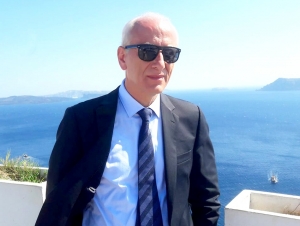 Βασιλόπουλος: Ένωσε τις δυνάμεις του με Μάκαρη και καλεί σε συστράτευση