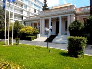 &laquo;&Theta;ύ&epsilon;&lambda;&lambda;&alpha;&raquo; &sigma;&tau;&eta;&nu; &kappa;&upsilon;&beta;έ&rho;&nu;&eta;&sigma;&eta;: &Pi;&alpha;&rho;&alpha;&iota;&tau;ή&sigma;&epsilon;&iota;&sigmaf; &gamma;&iota;&alpha; &tau;&omicron; &sigma;&kappa;ά&nu;&delta;&alpha;&lambda;&omicron; &laquo;Predator&raquo; &kappa;&alpha;&iota; &tau;&eta;&nu; &upsilon;&pi;ό&theta;&epsilon;&sigma;&eta; &pi;&alpha;&rho;&alpha;&kappa;&omicron;&lambda;&omicron;ύ&theta;&eta;&sigma;&eta;&sigmaf; &Alpha;&nu;&delta;&rho;&omicron;&upsilon;&lambda;ά&kappa;&eta; (&beta;ί&nu;&tau;&epsilon;&omicron;)