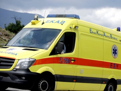 &Tau;&rho;&alpha;&gamma;&omega;&delta;ί&alpha; &sigma;&tau;&eta; &Chi;&alpha;&lambda;&kappa;&iota;&delta;&iota;&kappa;ή: &Nu;&epsilon;&kappa;&rho;ό&sigmaf; 18&chi;&rho;&omicron;&nu;&omicron;&sigmaf; &sigma;&epsilon; &tau;&rho;&omicron;&chi;&alpha;ί&omicron;