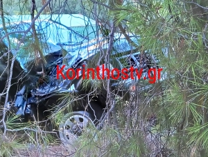 Ξυλόκαστρο Κορινθίας: Αγροτικό έπεσε σε χαράδρα – Τραυματίστηκε ο οδηγός (βίντεο, εικόνες)