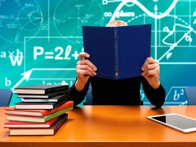 &Alpha;&nu;&delta;&rho;&iota;&alpha;&nu;ό&sigmaf; &sigma;&tau;&eta; &Beta;&omicron;&upsilon;&lambda;ή &gamma;&iota;&alpha; &tau;&omicron;&nu; &nu;έ&omicron; &nu;ό&mu;&omicron;-&pi;&lambda;&alpha;ί&sigma;&iota;&omicron; &gamma;&iota;&alpha; &tau;&alpha; &pi;&alpha;&nu;&epsilon;&pi;&iota;&sigma;&tau;ή&mu;&iota;&alpha;: &Mu;&alpha;&kappa;&rho;&iota;ά &alpha;&pi;ό &alpha;&gamma;&kappa;&upsilon;&lambda;ώ&sigma;&epsilon;&iota;&sigmaf; &kappa;&alpha;&iota; &iota;&delta;&epsilon;&omicron;&lambda;&omicron;&gamma;&iota;&kappa;έ&sigmaf; &epsilon;&mu;&mu;&omicron;&nu;έ&sigmaf;