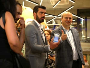 &Pi;&rho;&epsilon;&mu;&iota;έ&rho;&alpha; &gamma;&iota;&alpha; &tau;&eta;&nu; &Psi;&eta;&phi;&iota;&alpha;&kappa;ή &Kappa;ά&rho;&tau;&alpha; &Epsilon;&rho;&gamma;&alpha;&sigma;ί&alpha;&sigmaf; - &Chi;&alpha;&tau;&zeta;&eta;&delta;ά&kappa;&eta;&sigmaf;: &laquo;&Epsilon;&pi;&alpha;&nu;ά&sigma;&tau;&alpha;&sigma;&eta; &sigma;&tau;&eta;&nu; &alpha;&gamma;&omicron;&rho;ά &epsilon;&rho;&gamma;&alpha;&sigma;ί&alpha;&sigmaf;&raquo; (&epsilon;&iota;&kappa;ό&nu;&epsilon;&sigmaf;)