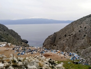 &Tau;&omicron; &pi;&rho;ό&beta;&lambda;&eta;&mu;&alpha; &tau;&eta;&sigmaf; &delta;&iota;&alpha;&chi;&epsilon;ί&rho;&iota;&sigma;&eta;&sigmaf; &tau;&omega;&nu; &alpha;&pi;&omicron;&rho;&rho;&iota;&mu;&mu;ά&tau;&omega;&nu; &laquo;&kappa;&alpha;ί&epsilon;&iota;&raquo; &tau;&eta;&nu; Ύ&delta;&rho;&alpha; &kappa;&alpha;&iota; &lambda;ό&gamma;&omega; &rho;ύ&pi;&alpha;&nu;&sigma;&eta;&sigmaf; &ndash; &Omicron;&iota; &kappa;&iota;&nu;ή&sigma;&epsilon;&iota;&sigmaf; &gamma;&iota;&alpha; &nu;&alpha; &lambda;&upsilon;&theta;&epsilon;ί ά&mu;&epsilon;&sigma;&alpha; (&beta;ί&nu;&tau;&epsilon;&omicron;, &epsilon;&iota;&kappa;ό&nu;&epsilon;&sigmaf;)