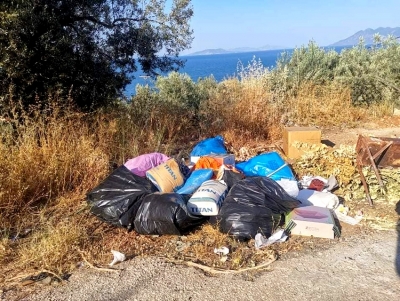 &Tau;&omicron; &mu;ή&nu;&upsilon;&mu;&alpha; &Chi;&rho;ό&nu;&eta; &gamma;&iota;&alpha; &tau;&iota;&sigmaf; &epsilon;&upsilon;&theta;ύ&nu;&epsilon;&sigmaf; &tau;&omega;&nu; &pi;&omicron;&lambda;&iota;&tau;ώ&nu; (&epsilon;&kappa;ό&nu;&epsilon;&sigmaf;)