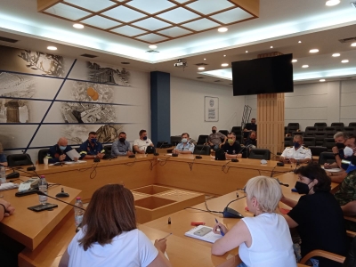 &Sigma;&upsilon;&nu;&epsilon;&delta;&rho;ί&alpha;&sigma;&eta; &tau;&omicron;&upsilon; &sigma;&upsilon;&nu;&tau;&omicron;&nu;&iota;&sigma;&tau;&iota;&kappa;&omicron;ύ &omicron;&rho;&gamma;ά&nu;&omicron;&upsilon; &Pi;&omicron;&lambda;&iota;&tau;&iota;&kappa;ή&sigmaf; &Pi;&rho;&omicron;&sigma;&tau;&alpha;&sigma;ί&alpha;&sigmaf; &tau;&eta;&sigmaf; &Pi;&Epsilon; &Alpha;&rho;&gamma;&omicron;&lambda;ί&delta;&alpha;&sigmaf; - &Tau;&iota; &alpha;&pi;&omicron;&phi;ά&sigma;&iota;&sigma;&epsilon;