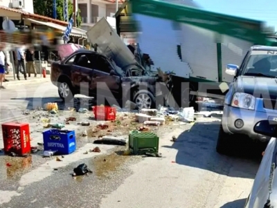 &Sigma;&upsilon;&gamma;&kappa;&lambda;&omicron;&nu;ί&zeta;&epsilon;&iota; &tau;&rho;&omicron;&chi;&alpha;ί&omicron; &sigma;&tau;&eta;&nu; &Kappa;&alpha;&beta;ά&lambda;&alpha; &mu;&epsilon; &tau;&rho;&epsilon;&iota;&sigmaf; &nu;&epsilon;&kappa;&rho;&omicron;ύ&sigmaf; (&epsilon;&iota;&kappa;ό&nu;&epsilon;&sigmaf;)