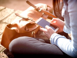 &Pi;&rho;&omicron;&sigma;&omicron;&chi;ή, &upsilon;&psi;&eta;&lambda;έ&sigmaf; &chi;&rho;&epsilon;ώ&sigma;&epsilon;&iota;&sigmaf; &alpha;&pi;ό &kappa;&lambda;ή&sigma;&epsilon;&iota;&sigmaf; &pi;&rho;&omicron;&sigmaf; &epsilon;&iota;&delta;&iota;&kappa;&omicron;ύ&sigmaf; &tau;&eta;&lambda;&epsilon;&phi;&omega;&nu;&iota;&kappa;&omicron;ύ&sigmaf; &alpha;&rho;&iota;&theta;&mu;&omicron;ύ&sigmaf;