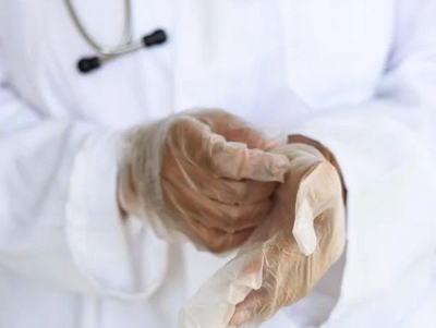 &Omicron; &Pi;&omicron;&upsilon;&lambda;ά&sigmaf; &kappa;&alpha;&iota; &eta; &pi;ί&epsilon;&sigma;&eta; &sigma;&tau;&omicron; &Upsilon;&pi;&omicron;&upsilon;&rho;&gamma;&epsilon;ί&omicron; &Upsilon;&gamma;&epsilon;ί&alpha;&sigmaf; &gamma;&iota;&alpha; &tau;&eta;&nu; &kappa;&alpha;&tau;ά&sigma;&tau;&alpha;&sigma;&eta; &sigma;&tau;&alpha; &nu;&omicron;&sigma;&omicron;&kappa;&omicron;&mu;&epsilon;ί&alpha;