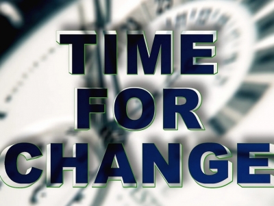 &Tau;&omicron; &kappa;έ&nu;&tau;&rho;&omicron; &kappa;&alpha;&iota; &tau;&alpha; &laquo;&beta;&alpha;&rho;ί&delta;&iota;&alpha;&raquo; &tau;&omicron;&upsilon; &pi;&alpha;&rho;&epsilon;&lambda;&theta;ό&nu;&tau;&omicron;&sigmaf; &ndash; &Omicron;&iota; &kappa;&iota;&nu;ή&sigma;&epsilon;&iota;&sigmaf; &Tau;&sigma;ί&pi;&rho;&alpha; &kappa;&alpha;&iota; ό&sigma;&alpha; &alpha;&nu;έ&phi;&epsilon;&rho;&epsilon; &omicron; &laquo;&Pi;&omicron;&lambda;ί&tau;&eta;&sigmaf; &Alpha;&rho;&gamma;&omicron;&lambda;ί&delta;&alpha;&sigmaf;&raquo;