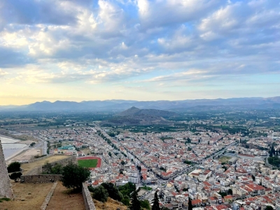 &Pi;&omicron;&lambda;&epsilon;&omicron;&delta;&omicron;&mu;&iota;&kappa;ό &Sigma;&chi;έ&delta;&iota;&omicron; &Nu;&alpha;&upsilon;&pi;&lambda;ί&omicron;&upsilon;: &Eta; &nu;έ&alpha; έ&gamma;&kappa;&rho;&iota;&sigma;&eta; &pi;&omicron;&upsilon; &alpha;&nu;&alpha;&kappa;&omicron;&iota;&nu;ώ&theta;&eta;&kappa;&epsilon; &kappa;&alpha;&iota; &omicron; &tau;&epsilon;&lambda;&iota;&kappa;ό&sigmaf; &sigma;&tau;ό&chi;&omicron;&sigmaf; (&epsilon;&iota;&kappa;ό&nu;&epsilon;&sigmaf;)