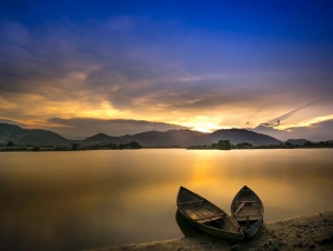 &Delta;&omicron;&lambda;&omicron;&phi;&omicron;&nu;ί&alpha; &Beta;&alpha;&lambda;&upsilon;&rho;ά&kappa;&eta;: &Pi;&rho;&omicron;&phi;&upsilon;&lambda;&alpha;&kappa;ί&sigma;&tau;&eta;&kappa;&alpha;&nu; &omicron;&iota; &delta;&upsilon;&omicron; &psi;&alpha;&rho;ά&delta;&epsilon;&sigmaf; &pi;&omicron;&upsilon; &kappa;&alpha;&tau;&eta;&gamma;&omicron;&rho;&omicron;ύ&nu;&tau;&alpha;&iota; (&beta;ί&nu;&tau;&epsilon;&omicron;)