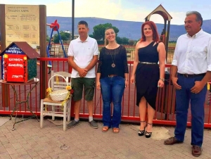 Μια ελεύθερη δανειστική βιβλιοθήκη «κοσμεί» τα Ίρια (εικόνες)