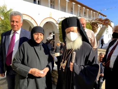 Με τον Μητροπολίτη Εφραίμ η γιορτή των Αγίων Αναργύρων στο μοναστήρι της Ερμιόνης (εικόνες)