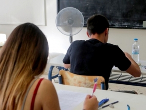 Βάσεις 2022: Συγχαρητήρια από Σιδέρη στους επιτυχόντες μαθητές