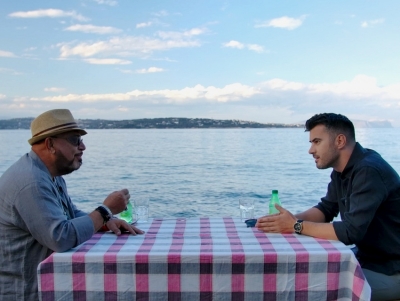 &laquo;Fishy&raquo;: &Tau;&sigma;&iota;&mu;&iota;&tau;&sigma;έ&lambda;&eta;&sigmaf; &kappa;&alpha;&iota; &Zeta;&omicron;&upsilon;&gamma;&alpha;&nu;έ&lambda;&eta;&sigmaf; &pi;ά&nu;&epsilon;&hellip; &Sigma;&pi;έ&tau;&sigma;&epsilon;&sigmaf; &kappa;&alpha;&iota; &tau;&omicron; &delta;&iota;&alpha;&sigma;&kappa;&epsilon;&delta;ά&zeta;&omicron;&upsilon;&nu; (&beta;ί&nu;&tau;&epsilon;&omicron;, &epsilon;&iota;&kappa;ό&nu;&epsilon;&sigmaf;)