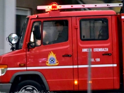 &Tau;&omicron;&lambda;ό: Ά&rho;&pi;&alpha;&xi;&epsilon; &phi;&omega;&tau;&iota;ά &alpha;&upsilon;&tau;&omicron;&kappa;ί&nu;&eta;&tau;&omicron; &kappa;&omicron;&nu;&tau;ά &sigma;&epsilon; &xi;&epsilon;&nu;&omicron;&delta;&omicron;&chi;&epsilon;ί&omicron;