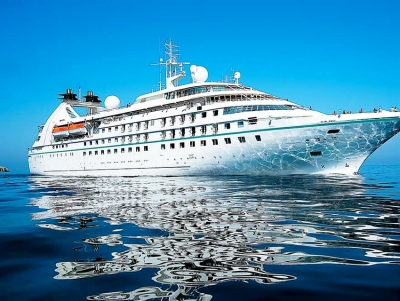 &Nu;&alpha;ύ&pi;&lambda;&iota;&omicron;: &laquo;&Kappa;&omicron;&sigma;&mu;&omicron;ύ&sigma;&epsilon;&raquo; &tau;&omicron;&nu; &Alpha;&rho;&gamma;&omicron;&lambda;&iota;&kappa;ό &kappa;ό&lambda;&pi;&omicron; &tau;&omicron; &kappa;&rho;&omicron;&upsilon;&alpha;&zeta;&iota;&epsilon;&rho;ό&pi;&lambda;&omicron;&iota;&omicron; &laquo;Star Legend&raquo; &tau;&eta;&nu; &Kappa;&upsilon;&rho;&iota;&alpha;&kappa;ή (09/10)