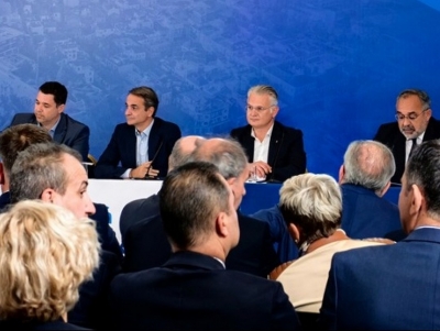 &Omicron; &Mu;&eta;&tau;&sigma;&omicron;&tau;ά&kappa;&eta;&sigmaf; ή&rho;&theta;&epsilon;, ά&kappa;&omicron;&upsilon;&sigma;&epsilon;, &sigma;&upsilon;&zeta;ή&tau;&eta;&sigma;&epsilon; &kappa;&alpha;&iota; &tau;&alpha; &pi;&rho;&omicron;&beta;&lambda;ή&mu;&alpha;&tau;&alpha; &pi;&epsilon;&rho;&iota;&mu;έ&nu;&omicron;&upsilon;&nu; &alpha;&pi;&omicron;&phi;ά&sigma;&epsilon;&iota;&sigmaf; &ndash; &Tau;&iota; έ&delta;&epsilon;&iota;&xi;&epsilon; &eta; &epsilon;&pi;ί&sigma;&kappa;&epsilon;&psi;&eta; &tau;&omicron;&upsilon; &Pi;&rho;&omega;&theta;&upsilon;&pi;&omicron;&upsilon;&rho;&gamma;&omicron;ύ &sigma;&tau;&omicron; &Nu;&alpha;ύ&pi;&lambda;&iota;&omicron; (&beta;ί&nu;&tau;&epsilon;&omicron;, &epsilon;&iota;&kappa;ό&nu;&epsilon;&sigmaf;)