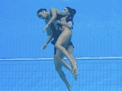 Έτσι σώθηκε κολυμβήτρια από την προπονήτριά της στη Βουδαπέστη (βίντεο, εικόνες)