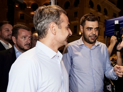 &Nu;έ&alpha; &Delta;&eta;&mu;&omicron;&kappa;&rho;&alpha;&tau;ί&alpha;: &Sigma;&tau;&alpha; &laquo;ό&pi;&lambda;&alpha;&raquo; &Mu;&alpha;&rho;&iota;&nu;ά&kappa;&eta;&sigmaf;, &Kappa;&omicron;&nu;&tau;&alpha;&delta;ά&kappa;&eta;&sigmaf;, &Sigma;&tau;ύ&lambda;&iota;&omicron;&sigmaf; &kappa;&alpha;&iota; &Mu;&pi;&alpha;&kappa;&omicron;&gamma;&iota;ά&nu;&nu;&eta;&sigmaf; &gamma;&iota;&alpha; &tau;&eta;&nu; &Alpha;&rho;&gamma;&omicron;&lambda;ί&delta;&alpha;