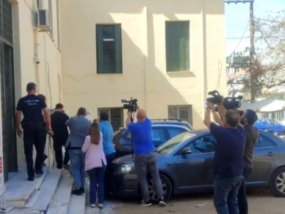 &Kappa;&upsilon;&pi;&alpha;&rho;&iota;&sigma;&sigma;ί&alpha;: &Alpha;&pi;&omicron;&lambda;&omicron;&gamma;&epsilon;ί&tau;&alpha;&iota; &tau;&eta;&nu; &Tau;&epsilon;&tau;ά&rho;&tau;&eta; (28/09) &omicron; 20&chi;&rho;&omicron;&nu;&omicron;&sigmaf; &pi;&omicron;&upsilon; &phi;έ&rho;&epsilon;&tau;&alpha;&iota; &nu;&alpha; &kappa;&alpha;&kappa;&omicron;&pi;&omicron;ί&eta;&sigma;&epsilon; &tau;&omicron; &tau;&epsilon;&sigma;&sigma;ά&rho;&omega;&nu; &mu;&eta;&nu;ώ&nu; &pi;&alpha;&iota;&delta;ί &tau;&omicron;&upsilon; &ndash; &Tau;&iota; &lambda;έ&nu;&epsilon; &sigma;&upsilon;&gamma;&gamma;&epsilon;&nu;&epsilon;ί&sigmaf; (&beta;ί&nu;&tau;&epsilon;&omicron;)