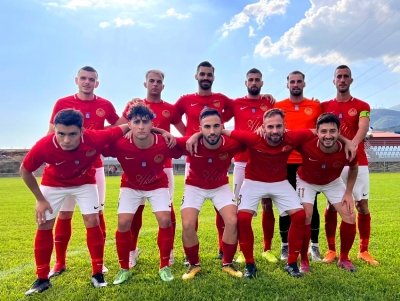 &Kappa;ύ&pi;&epsilon;&lambda;&lambda;&omicron; &Epsilon;&lambda;&lambda;ά&delta;&alpha;&sigmaf;: &Alpha;&pi;&omicron;&kappa;&lambda;&epsilon;&iota;&sigma;&mu;ό&sigmaf; &gamma;&iota;&alpha; &tau;&omicron;&nu; &Phi;&omicron;ί&nu;&iota;&kappa;&alpha; &Nu;έ&alpha;&sigmaf; &Epsilon;&pi;&iota;&delta;&alpha;ύ&rho;&omicron;&upsilon; &ndash; Ή&tau;&alpha;&nu; &kappa;&alpha;&lambda;ύ&tau;&epsilon;&rho;&omicron;&sigmaf;, &alpha;&lambda;&lambda;ά &eta; &tau;ύ&chi;&eta; &tau;&omicron;&upsilon;&hellip; &gamma;ύ&rho;&iota;&sigma;&epsilon; &tau;&eta;&nu; &pi;&lambda;ά&tau;&eta; (video)