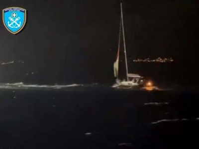 Έ&tau;&sigma;&iota; &delta;&iota;&alpha;&sigma;ώ&theta;&eta;&kappa;&alpha;&nu; 75 &mu;&epsilon;&tau;&alpha;&nu;ά&sigma;&tau;&epsilon;&sigmaf; &sigma;&tau;&omicron; &alpha;&kappa;&rho;&omega;&tau;ή&rho;&iota; &Mu;&alpha;&lambda;έ&alpha; &Lambda;&alpha;&kappa;&omega;&nu;ί&alpha;&sigmaf; (&beta;ί&nu;&tau;&epsilon;&omicron;, &epsilon;&iota;&kappa;ό&nu;&alpha;)