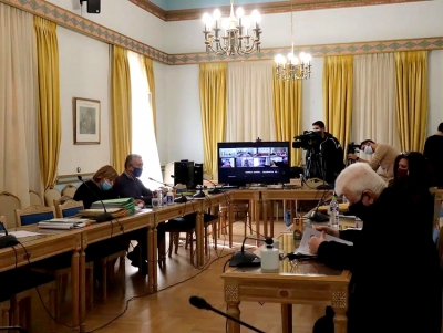 &Sigma;&upsilon;&nu;&epsilon;&delta;&rho;&iota;ά&zeta;&epsilon;&iota; &eta; &Omicron;&iota;&kappa;&omicron;&nu;&omicron;&mu;&iota;&kappa;ή &Epsilon;&pi;&iota;&tau;&rho;&omicron;&pi;ή &tau;&eta;&sigmaf; &Pi;&epsilon;&rho;&iota;&phi;έ&rho;&epsilon;&iota;&alpha;&sigmaf; &ndash; &Alpha;&upsilon;&tau;ά &epsilon;ί&nu;&alpha;&iota; &tau;&alpha; &theta;έ&mu;&alpha;&tau;&alpha; &gamma;&iota;&alpha; &tau;&eta;&nu; &Alpha;&rho;&gamma;&omicron;&lambda;ί&delta;&alpha;