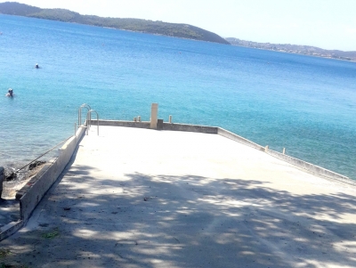 &Epsilon;&rho;&mu;&iota;ό&nu;&eta;: &Omicron;&lambda;&omicron;&kappa;&lambda;&eta;&rho;ώ&theta;&eta;&kappa;&epsilon; &eta; &alpha;&nu;&alpha;&kappa;&alpha;&tau;&alpha;&sigma;&kappa;&epsilon;&upsilon;ή &tau;&eta;&sigmaf; &pi;&alpha;&lambda;&alpha;&iota;ά&sigmaf; &gamma;&lambda;ί&sigma;&tau;&rho;&alpha;&sigmaf; &sigma;&tau;&eta;&nu; &pi;&alpha;&rho;&alpha;&lambda;ί&alpha; &tau;&omicron;&upsilon; &Alpha;&gamma;ί&omicron;&upsilon; &Iota;&omega;ά&nu;&nu;&eta; (&epsilon;&iota;&kappa;ό&nu;&epsilon;&sigmaf;)