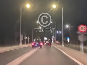 &Omicron;&delta;&eta;&gamma;&iota;&kappa;ή &sigma;&upsilon;&mu;&pi;&epsilon;&rho;&iota;&phi;&omicron;&rho;ά: &Alpha;&pi;έ&chi;&omicron;&upsilon;&mu;&epsilon; &delta;&epsilon;&upsilon;&tau;&epsilon;&rho;ό&lambda;&epsilon;&pi;&tau;&alpha; &alpha;&pi;ό &tau;&eta;&nu; &tau;&rho;&alpha;&gamma;&omega;&delta;ί&alpha; &ndash; &Sigma;&upsilon;&gamma;&kappa;&epsilon;&kappa;&rho;&iota;&mu;έ&nu;&alpha; &pi;&epsilon;&rho;&iota;&sigma;&tau;&alpha;&tau;&iota;&kappa;ά &kappa;&alpha;&iota; &sigma;&eta;&mu;&alpha;&nu;&tau;&iota;&kappa;&alpha; &sigma;&tau;&omicron;&iota;&chi;&epsilon;ί&alpha; (&beta;ί&nu;&tau;&epsilon;&omicron;, &epsilon;&iota;&kappa;ό&nu;&epsilon;&sigmaf;)