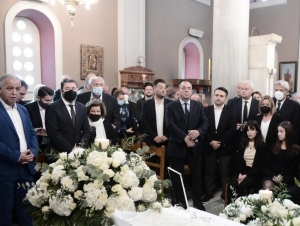 ΠΑΣΟΚ: Η ΝΕ Αργολίδας τιμάει τη μνήμη της Φώφης Γεννηματά (βίντεο, εικόνες)