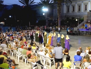 Χορευτική ομάδα Ερμιόνης: Μοναδικό βίντεο από το φεστιβάλ χορών «Συριανοπατώ»