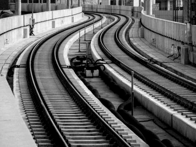 &Pi;&alpha;&nu;&iota;&kappa;ό&sigmaf; &sigma;&tau;&eta;&nu; &Pi;ά&tau;&rho;&alpha;: &Tau;&omicron; &tau;&rho;έ&nu;&omicron; &pi;&alpha;&rho;έ&sigma;&upsilon;&rho;&epsilon; &kappa;&omicron;&pi;έ&lambda;&alpha;
